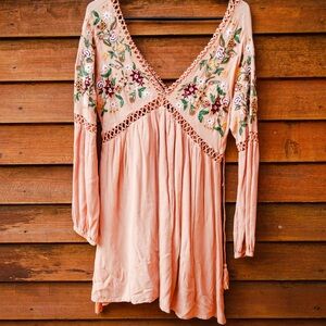 Orange/Pinkish embroidered flower flowy boho dress. Altar’d State, size small.